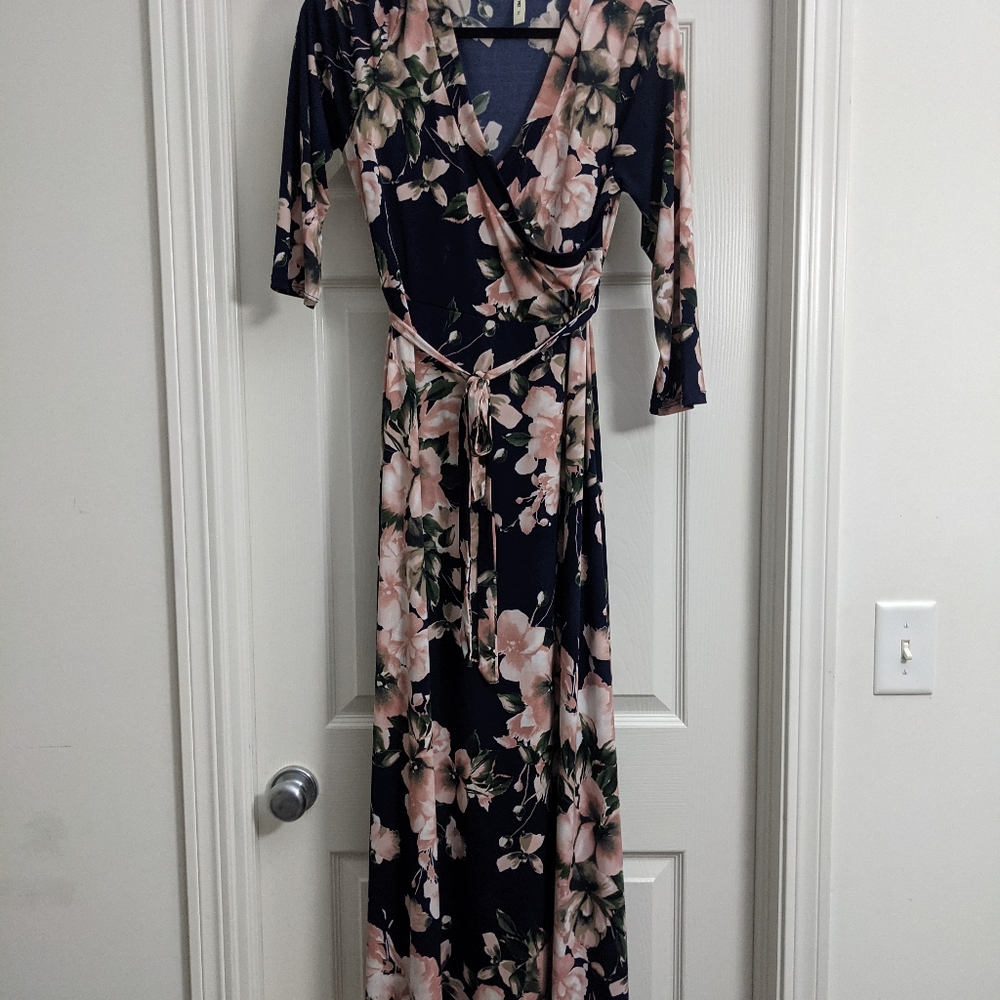 Maternity dress, floral CL